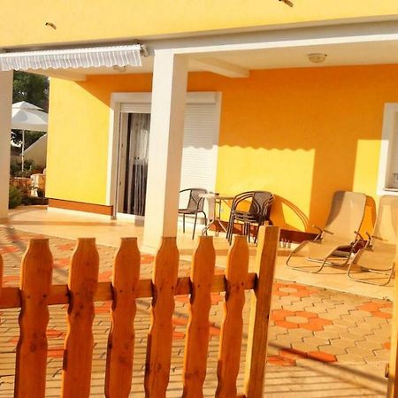 Apartman Kolan Esterno foto
