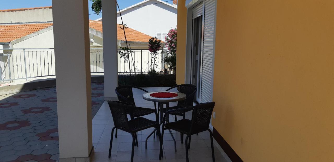 Apartman Kolan Esterno foto