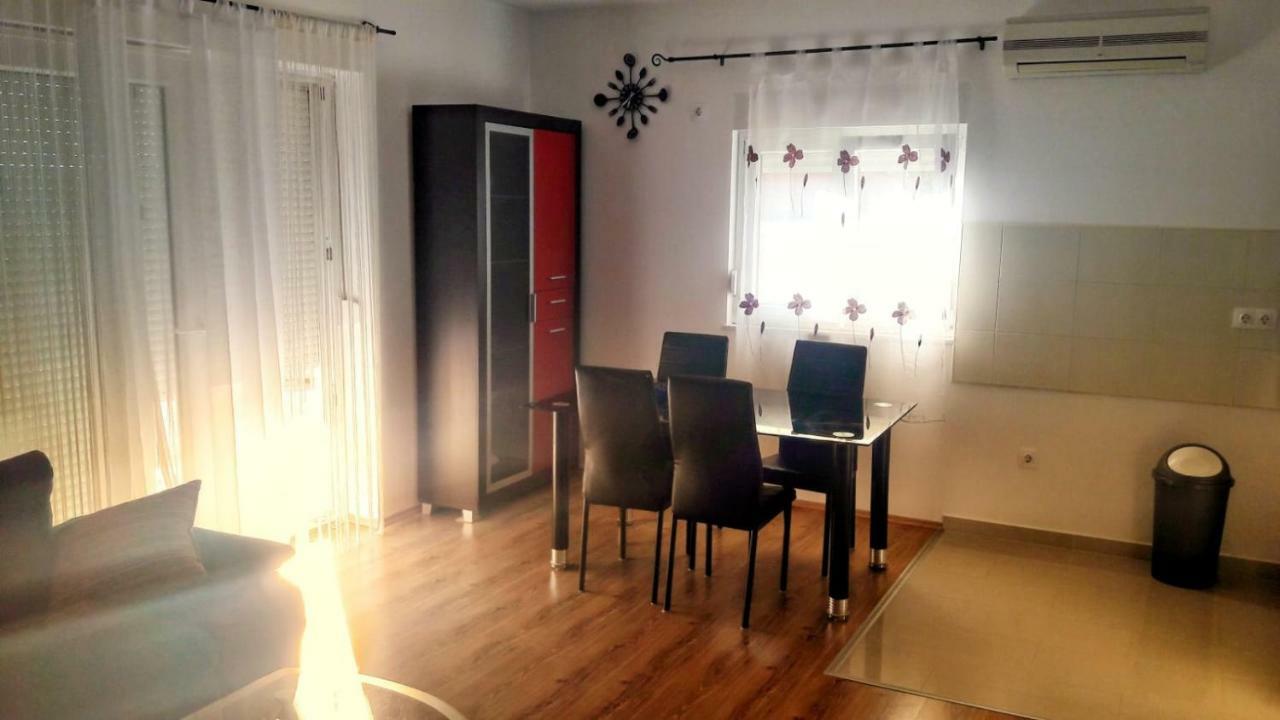 Apartman Kolan Esterno foto