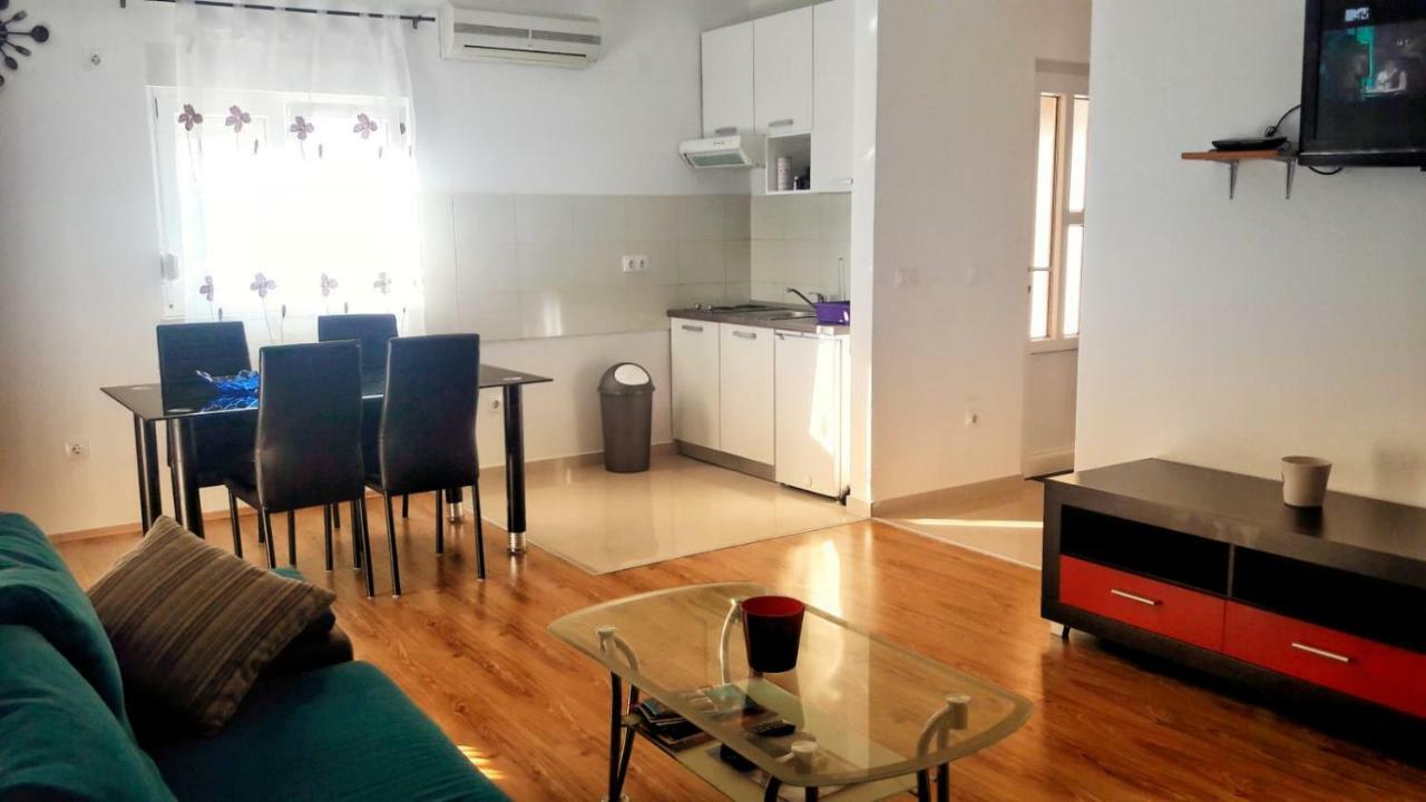 Apartman Kolan Esterno foto
